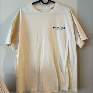 Fear of God Essentials boxy photo Off-White Tee Men’s Small